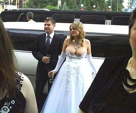 Top ten de los vestidos de novia más feos!! - 7