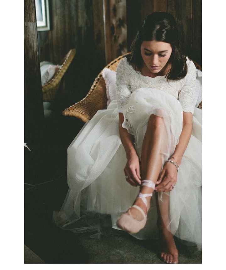 Zapatos y vestidos para el civil - 9