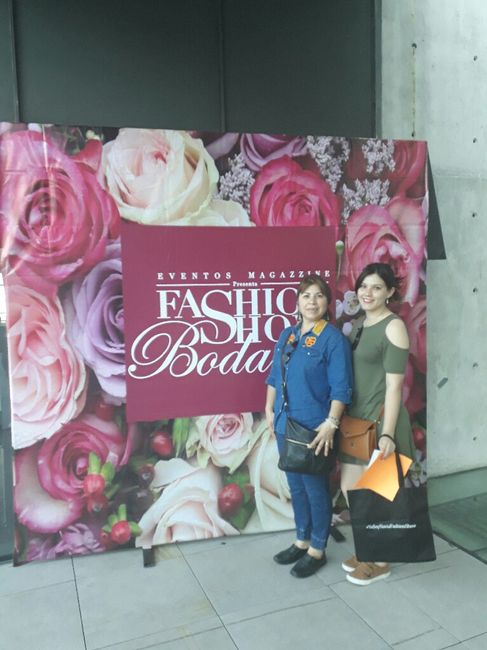 Boda con torta bajo el brazo - 1