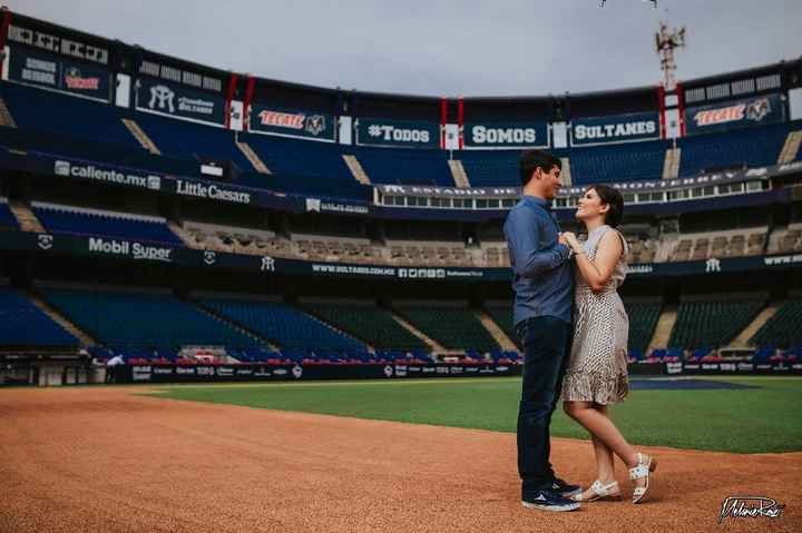 Presuman su foto de Save the Date ❤️ - 1