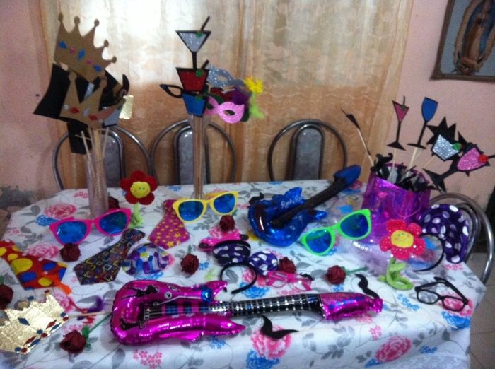 Chequen esto diy <img class=