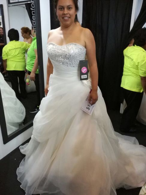  Ayuda, con cual vestido me quedo? - 4