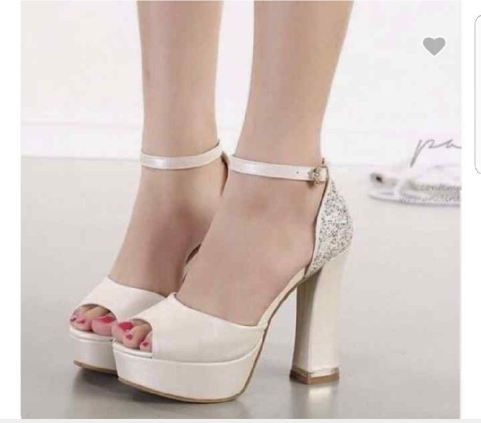 Quiero estás zapatillas ayudaaa donde podré encontrarlas? - 1