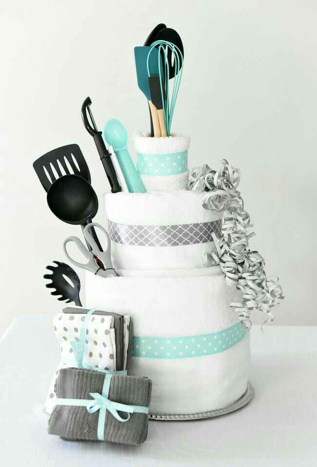 Bride shower cake - 9