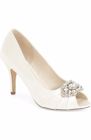 Opción de zapatos de Novia