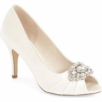 Opción de zapatos de Novia