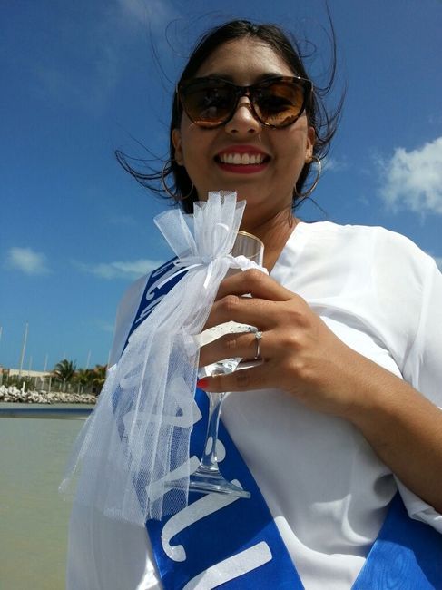Novia en brindis