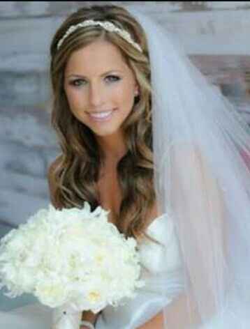 Peinado con cabello suelto y lacio - 2