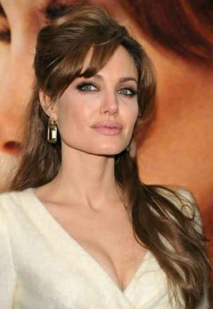 Peinado con cabello suelto y lacio - 3