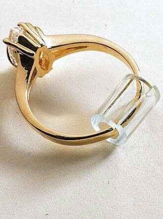 Mi anillo de compromiso esta grande - 1