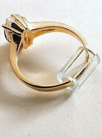 Mi anillo de compromiso esta grande - 1