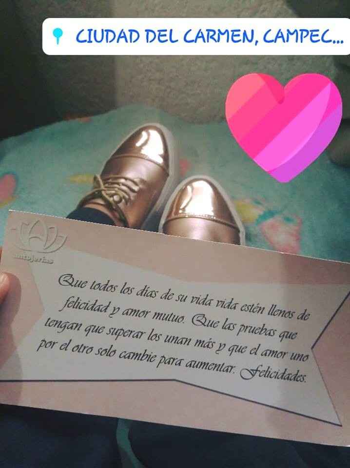 los míos en casa, en mis pies flaquitos, pero chequen el detalle! me encantó