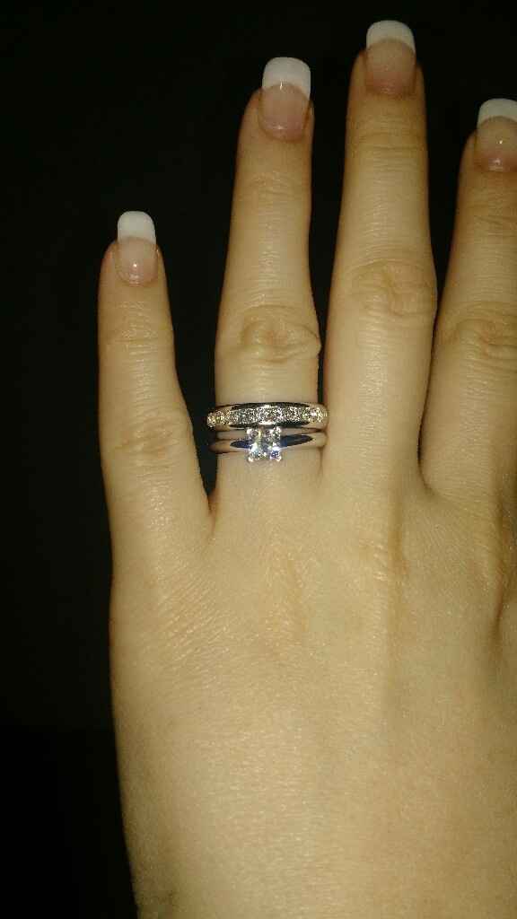 Presumaan sus bellos anillos!! - 1