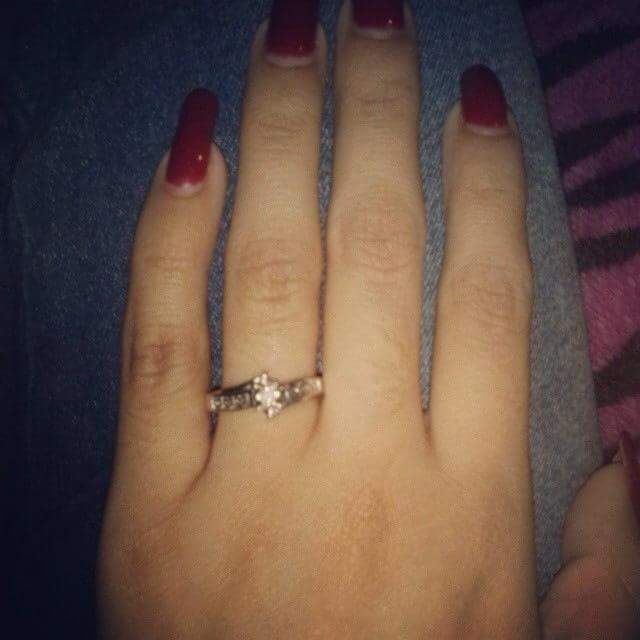 Y si me enseñas tu anillo? - 1