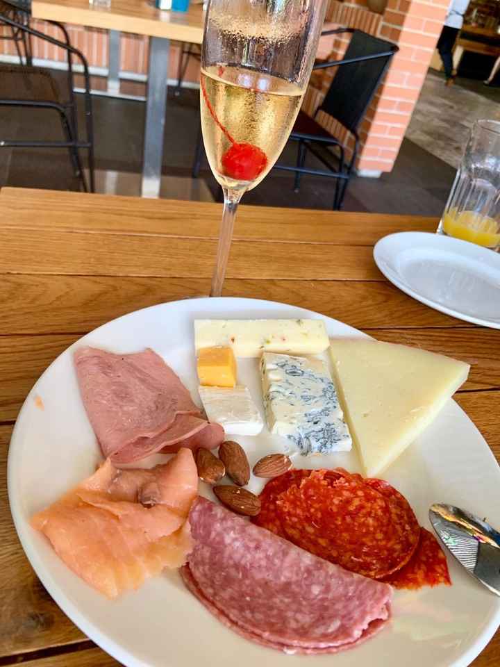 Brunch... 