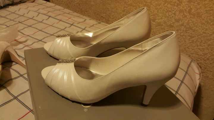 Mis zapatos para la iglesia y la fiesta! - 4