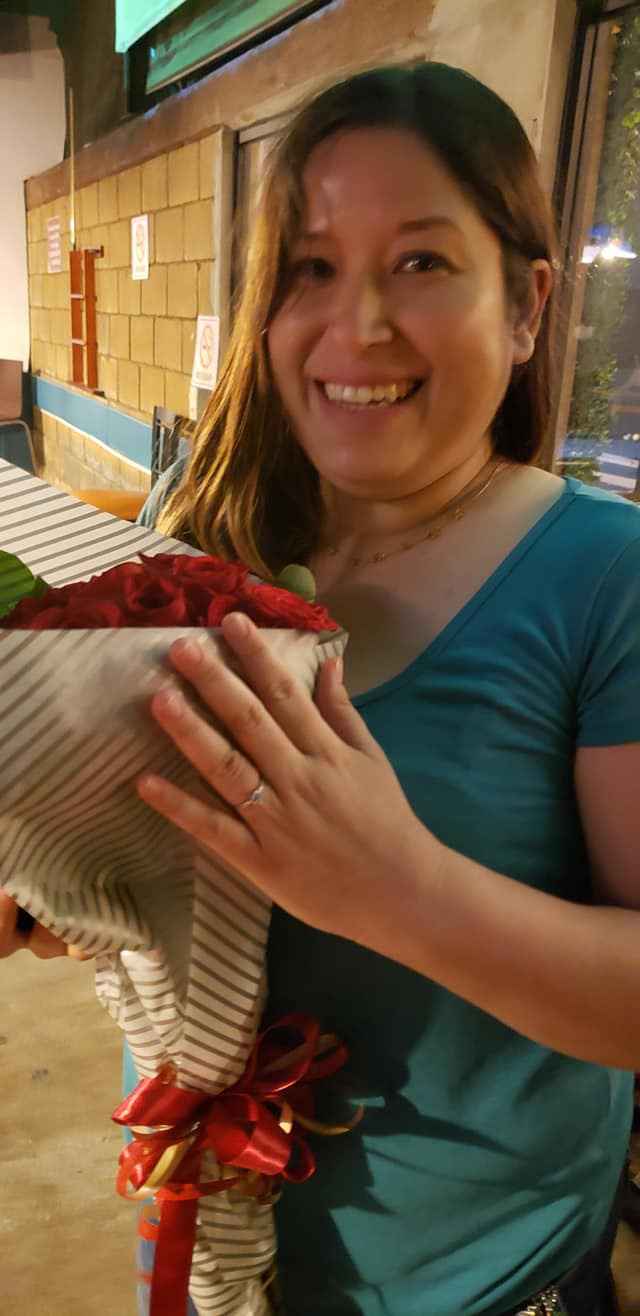 Esencial o lujo: anillo de compromiso - 1