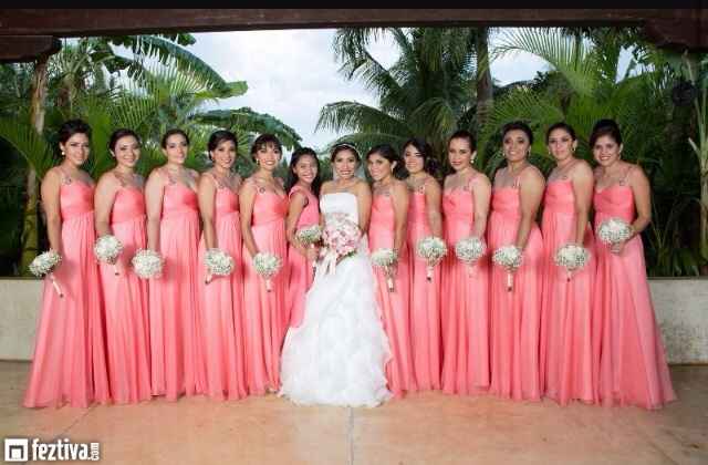 Que color serán los vestidos de tus damas????? - 30