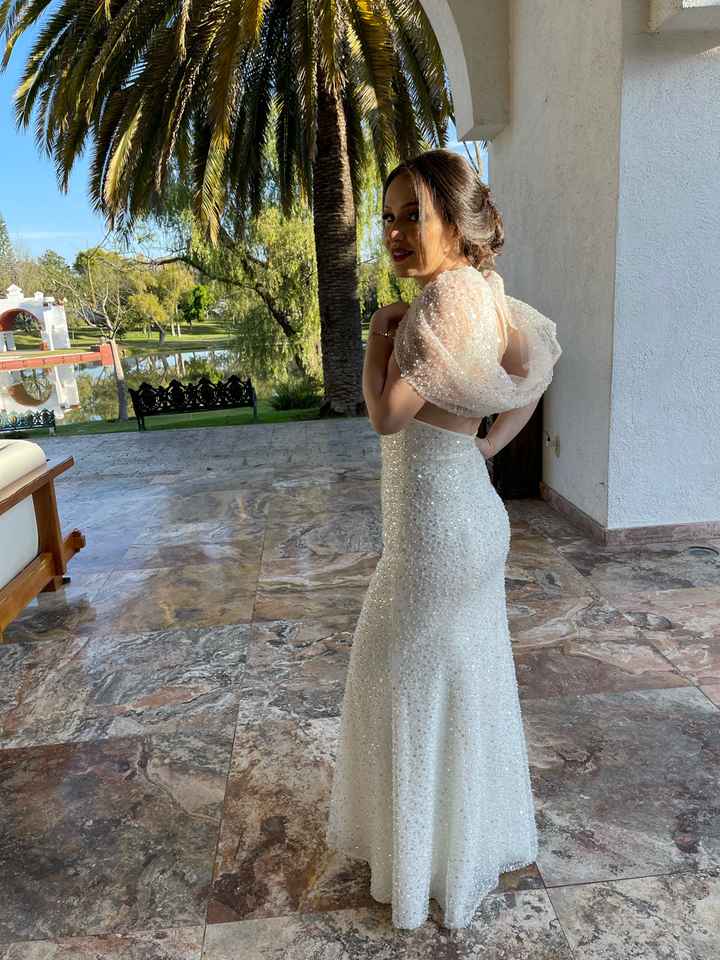 ¿Vestido corto o largo para boda civil? - 1