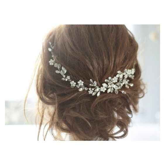Comparte tu accesorio de pelo - 1