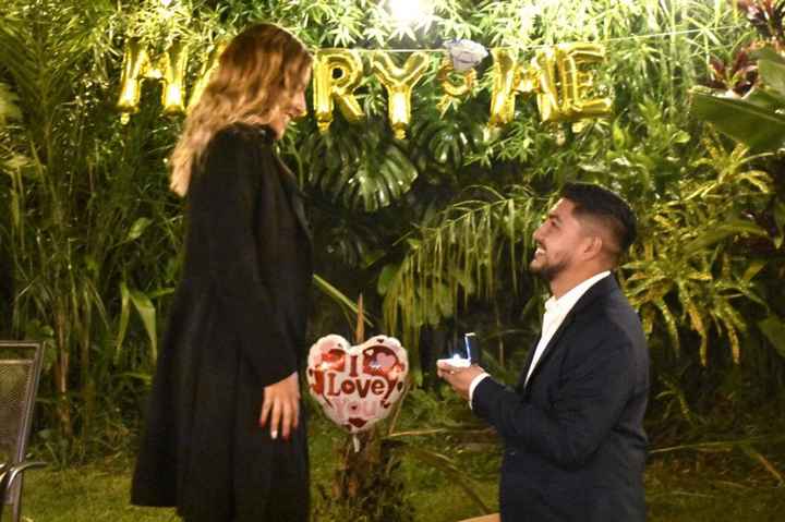 📸 Publica una foto mostrando su anillo de compromiso o alianza de boda - 1