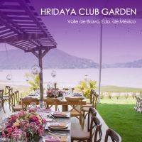 Este club ubicado a un lado de la laguna de Valle tiene un escenario con uno de los atardeceres más 