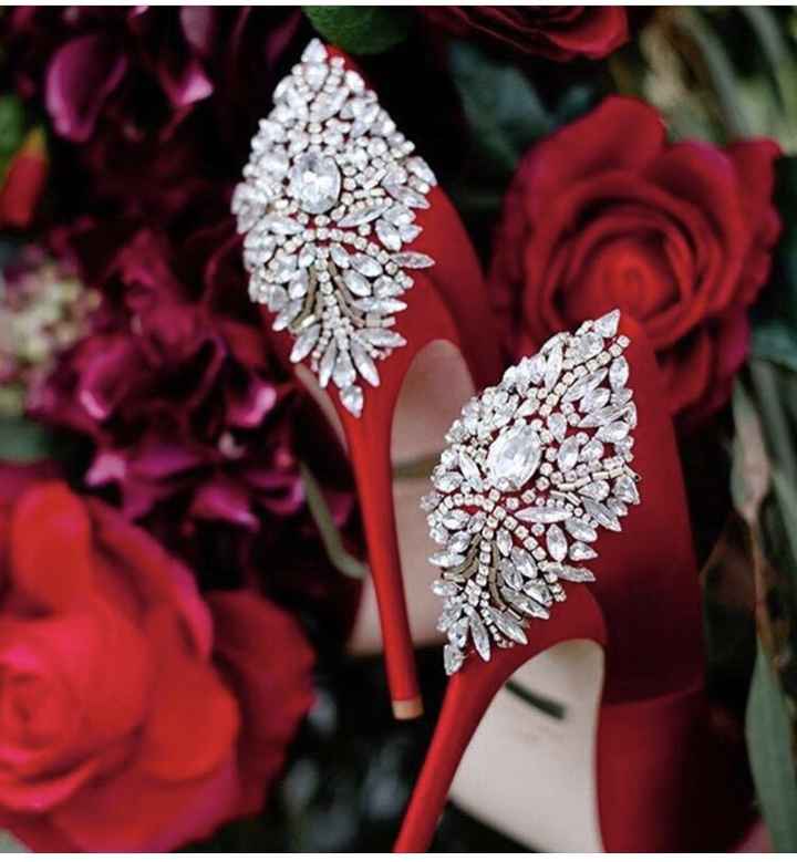 Zapatilla Blanca o Roja?? Ayudaaaaaa please!!!! - 1