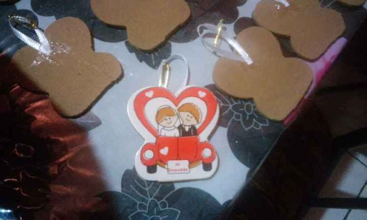 Centros de mesa y distintivos para despedida de solteros! - 1