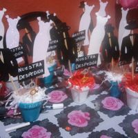 Centros de mesa y distintivos para despedida de solteros! - 2