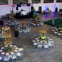 Que tipo de mesas les gusta mas para la recepción ? - 1