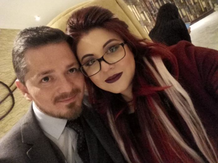 Una foto con tu prometid@ solo porque si 10