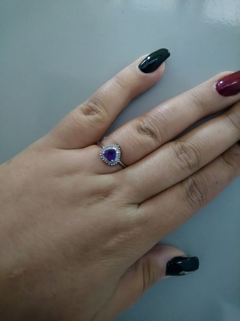 La montura de la piedra  de mi anillo de compromiso 3