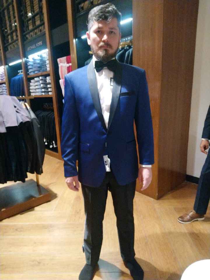 y con ustedes el traje de Novio - 4