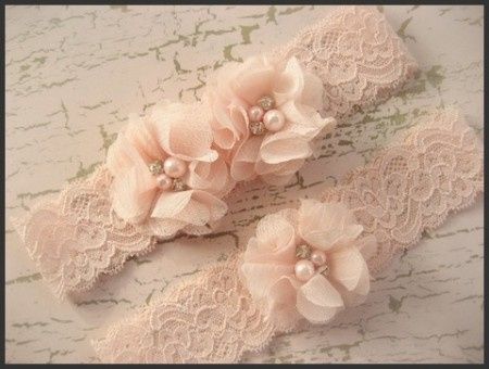 Originales ligas de novia para inspirarte 9