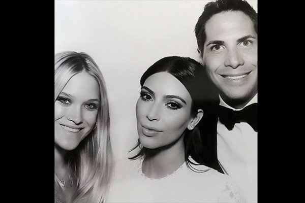 El curioso álbum de Kim y Kanye 24