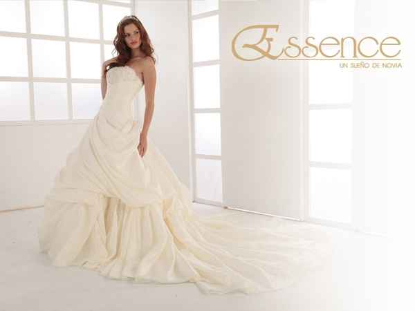 ESSENCE 2600