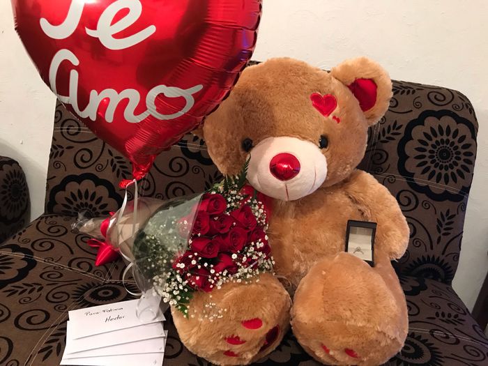 Recordar es volver a vivir... Cómo les entregaron su anillo de compromiso 💍? 1