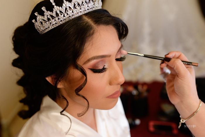 El peinado y maquillaje 💄 👰🏻‍♀️ 3