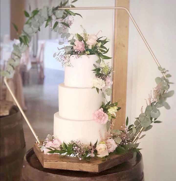 Pasteles de boda con flores - 18