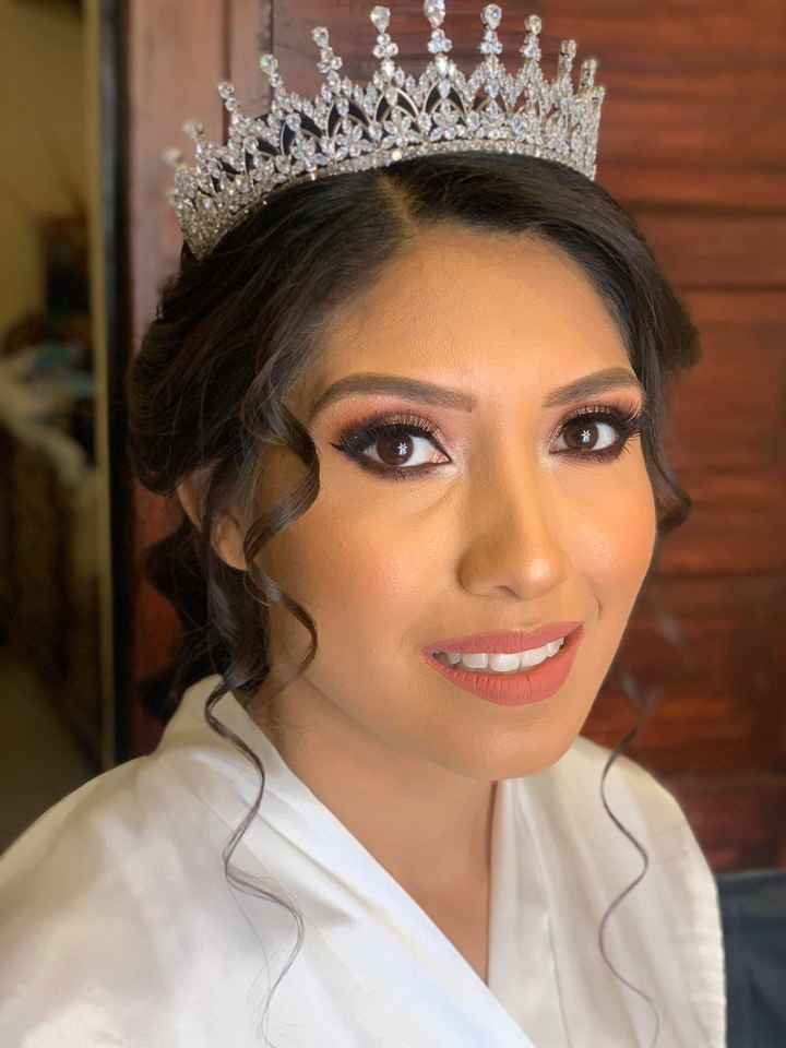 Tiara o tocado - 1