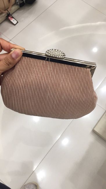 La novia usa bolso de noche? 3