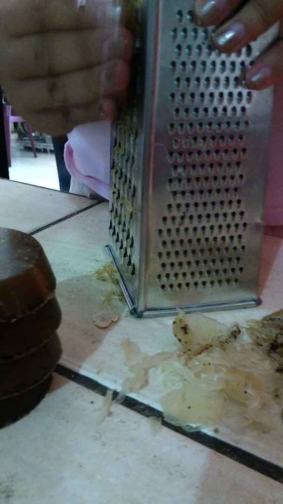 RAYAR LA PASTA DE JABON 