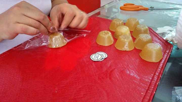 FORRANDO Y ETIQUETANDO
