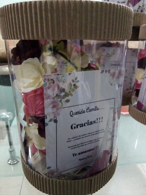 cerrada con  su tarjetita