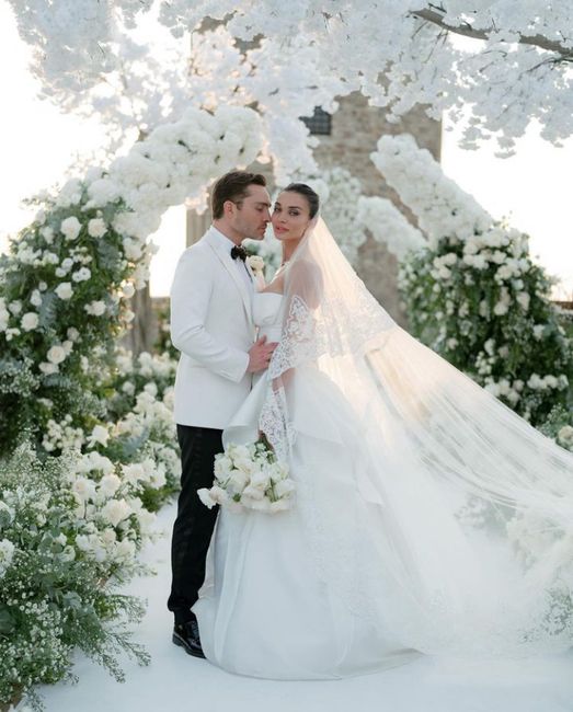 La boda asombrosa boda de de Chuck Bass 'Gossip Girl' (Ed Westwick) 💍🤍 1