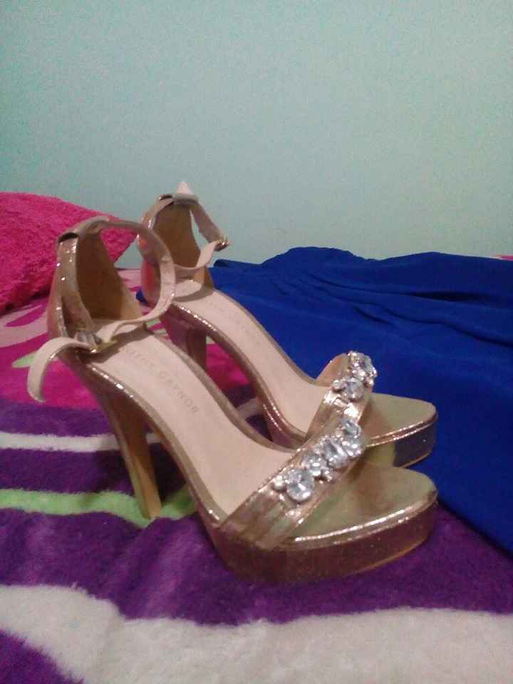 Mis zapatillas del civil - 1