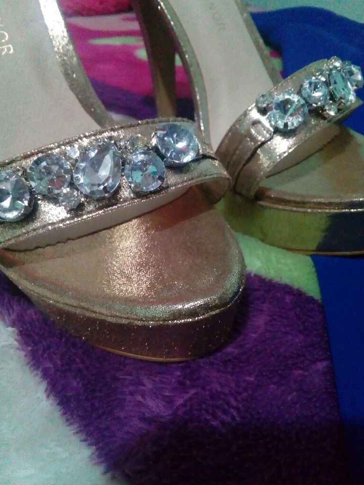 Mis zapatillas del civil - 2