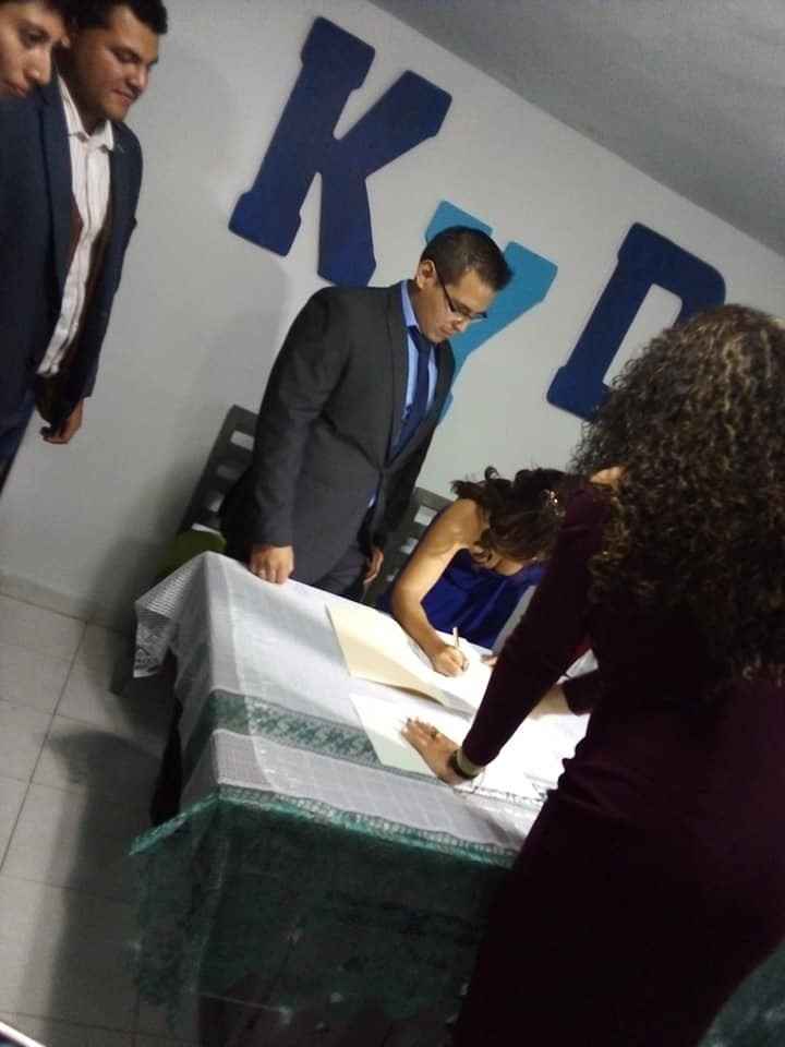 FIRMANDO
