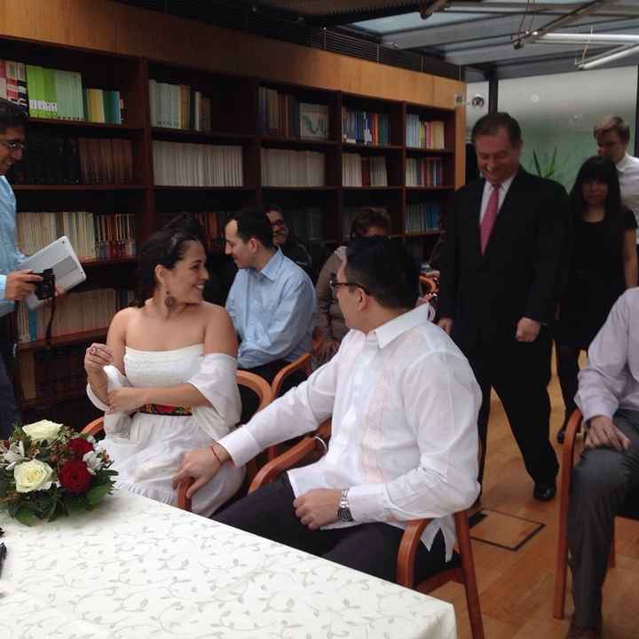 Entrada del Sr. Embajador