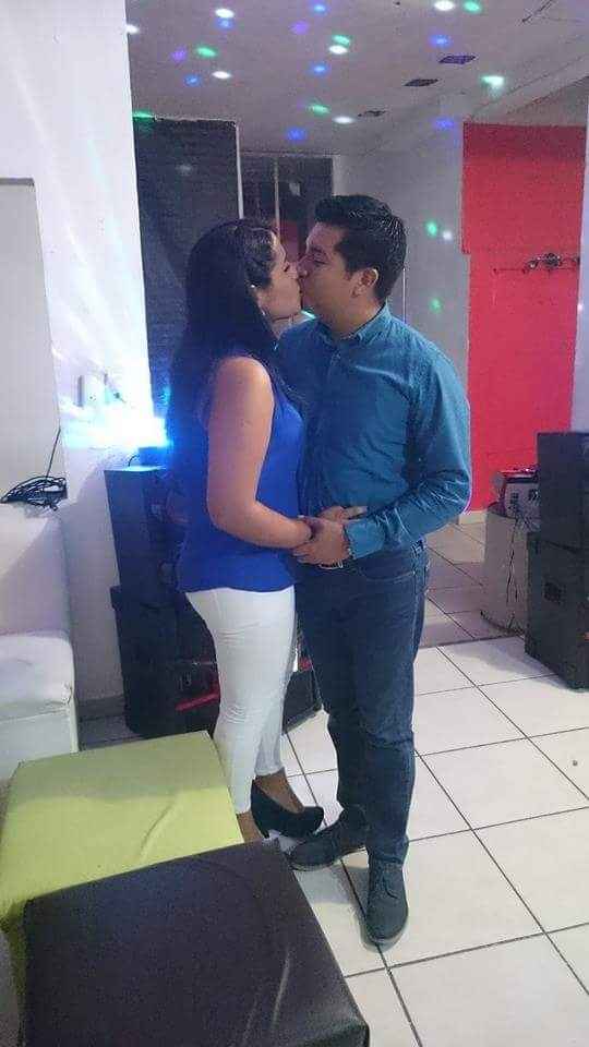 Presenten a su prometido - 1